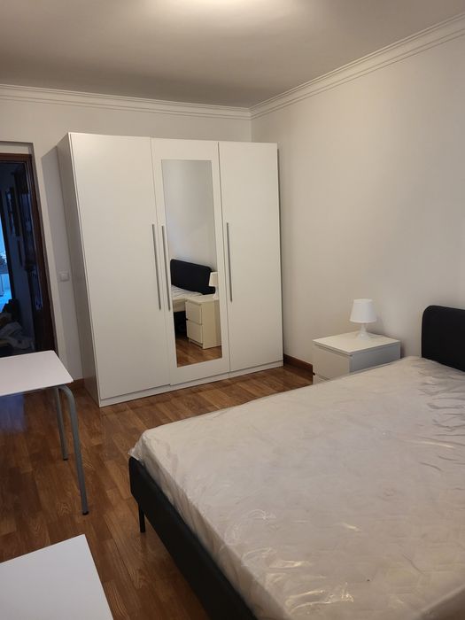 Quarto de casal ou 2 pessoas em Ouressa, Mem Martins