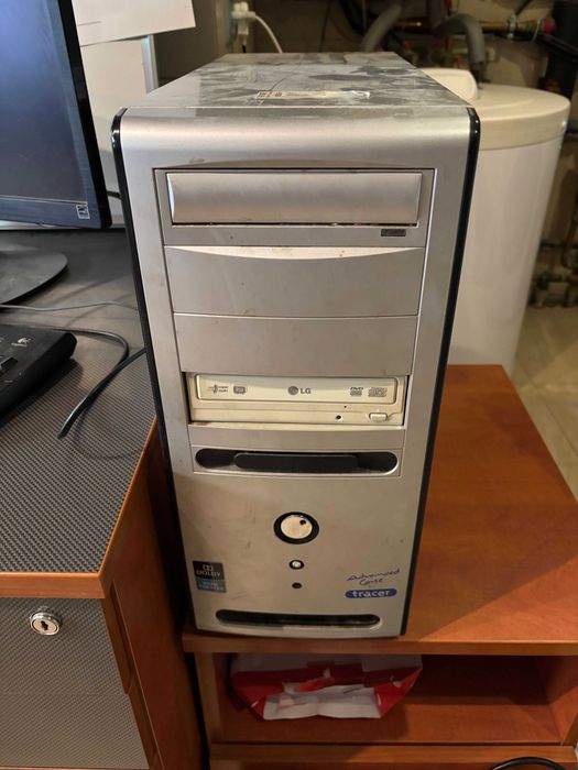 Komputer AMD Athlon II X3 450, 8GB ram, 120 GB ssd, monitor