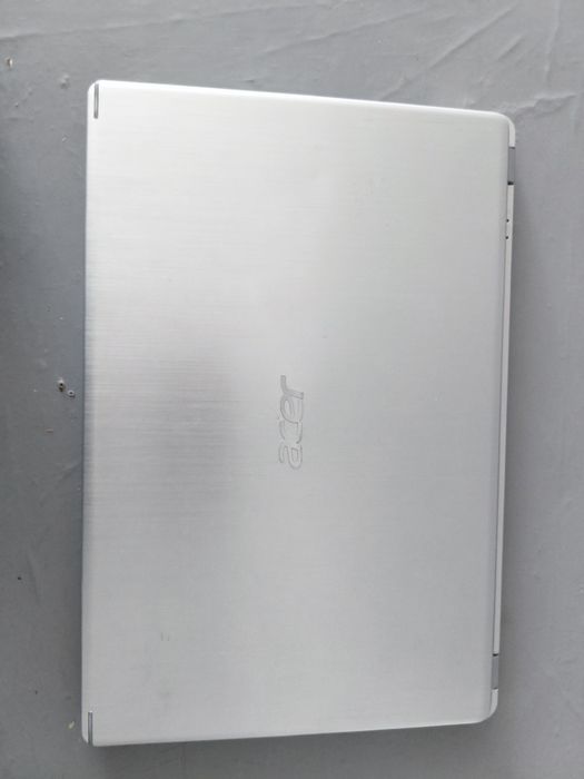 Acer aspire A515-43
