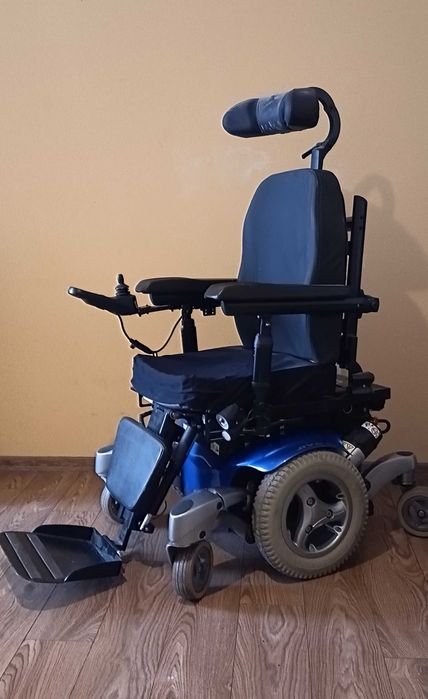 Komfortowy wózek elektryczny z regulacjami