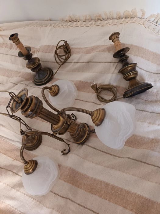 Set of 3 brass lamps