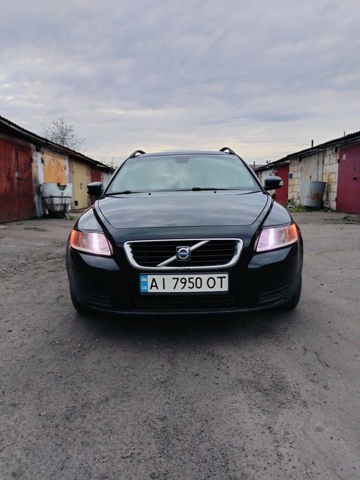 Продам  надійний автомобіль