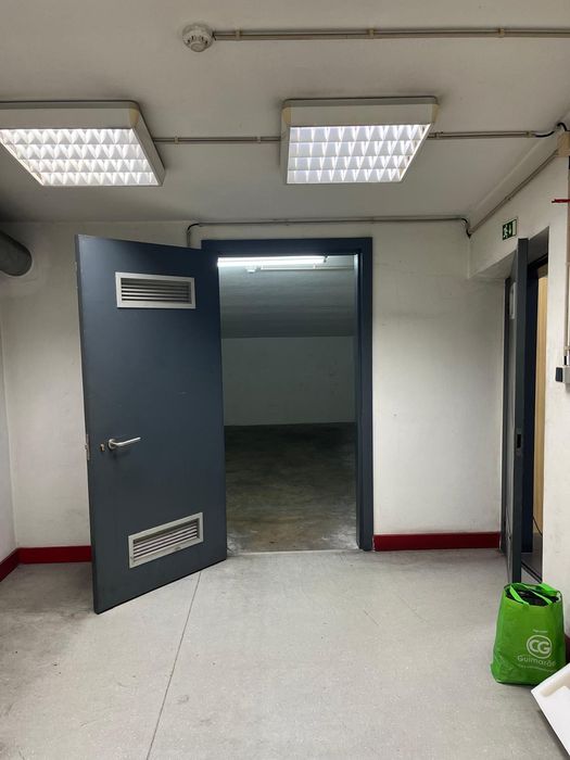 Sala / Espaço para alugar