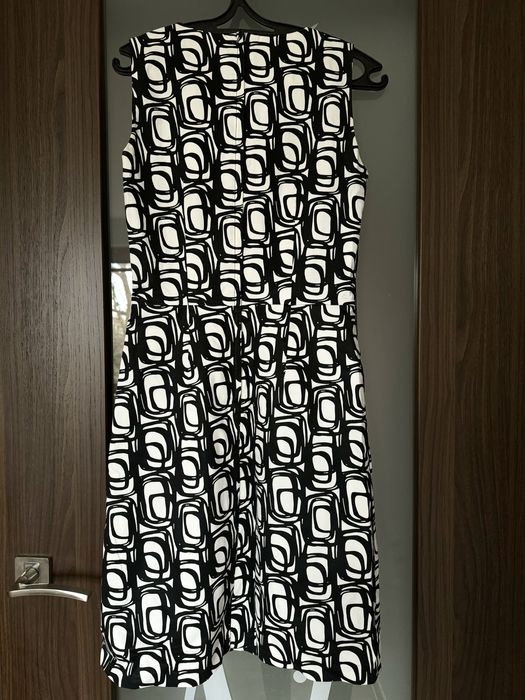 Sukienka firmy:  H&M