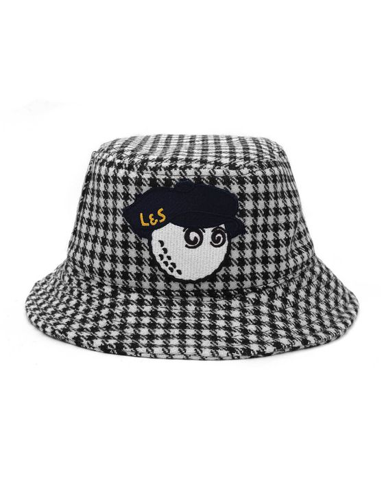 Панама в колабораціі Lyle & Scott та Malbon Golf.