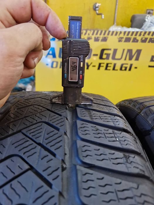 Opony Zimowe 255/40R20 Pirelli SottoZero 3 Winter 4sztuki Montaż