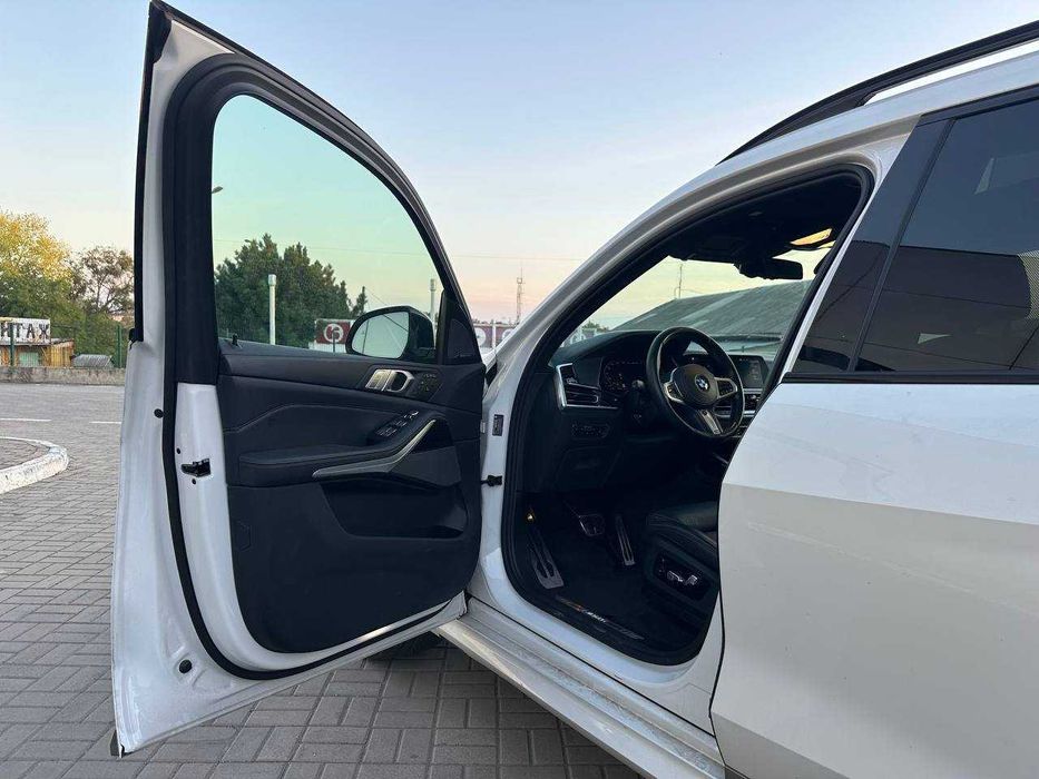 BMW X7 M50i Individual