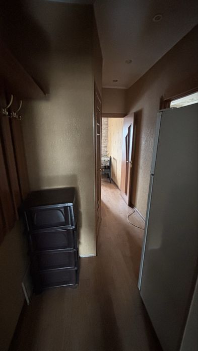 Ольжича 2/33, дорогожичі, сирець