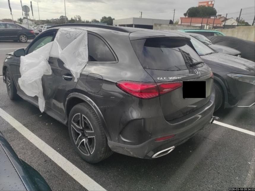 Mercedes-Benz GLC 300de 4-Matic AMG 2026 2225 km
