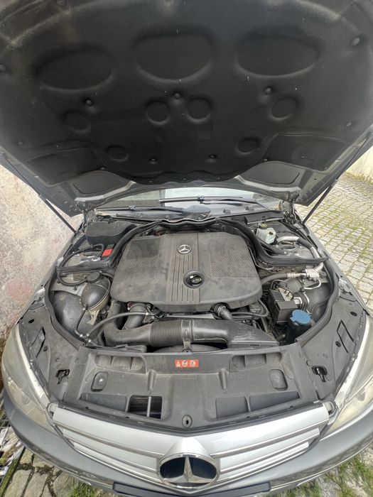 Mercedes benz c220 2011