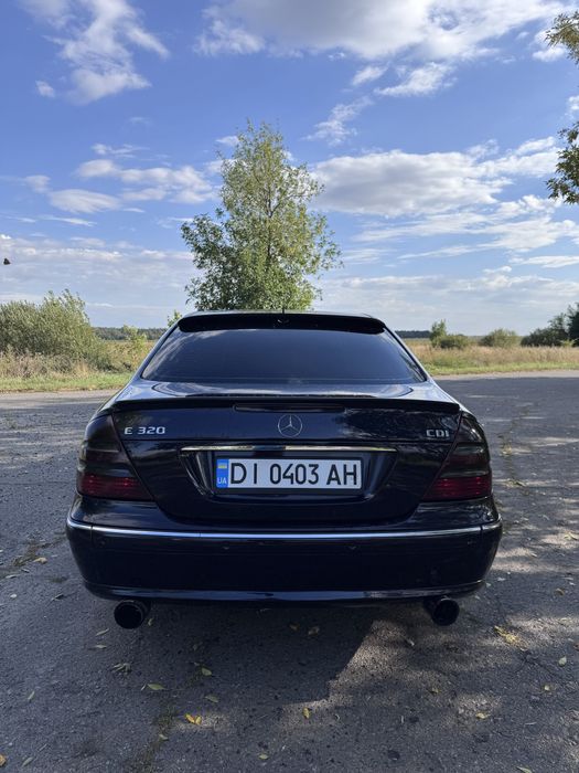 Продам мерседес 211 е320