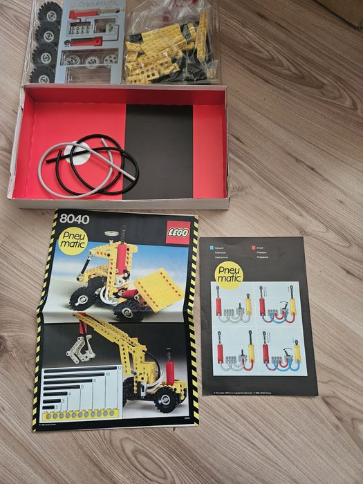 Sprzedam lego 8040