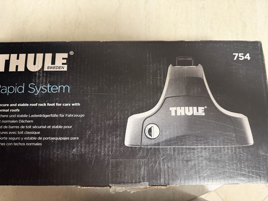 Thule Rapid System 754 wraz z zestawem dopasowującym (Kit 1687)