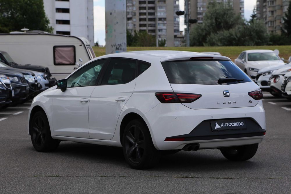 SEAT Leon 2015 Авто