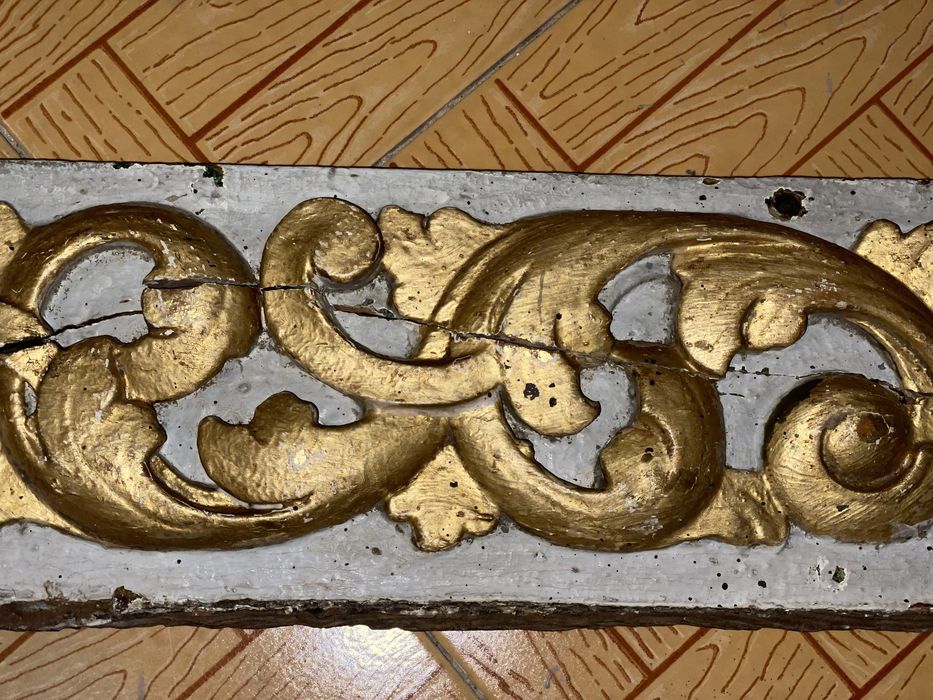 Placa, Fragmento em talha dourada seculos 18