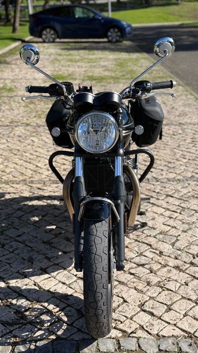 Triumph BonneVille T100