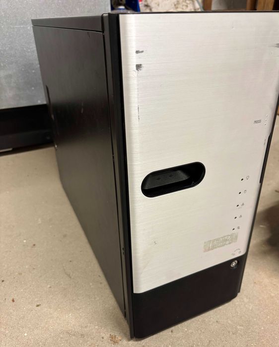 Serwer Proxmox 28C/56T 128GB ECC | Dual Xeon | Docker NAS VM AI