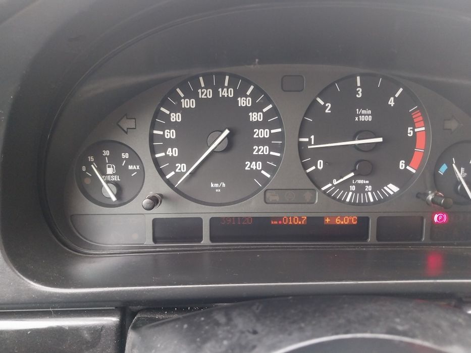 VENDO BMW 520D ano 2003/03  com: insp atem 2027