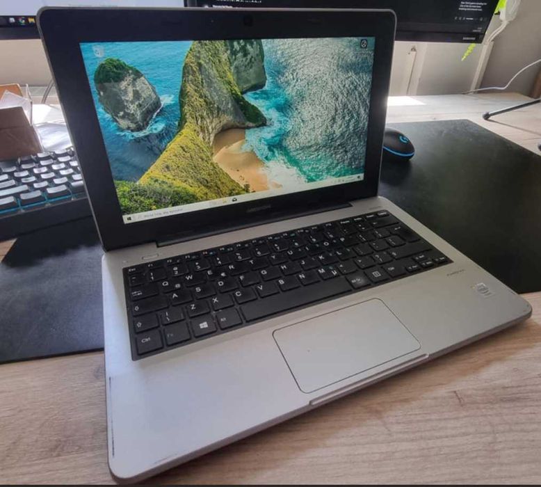 Laptop Medion S2217