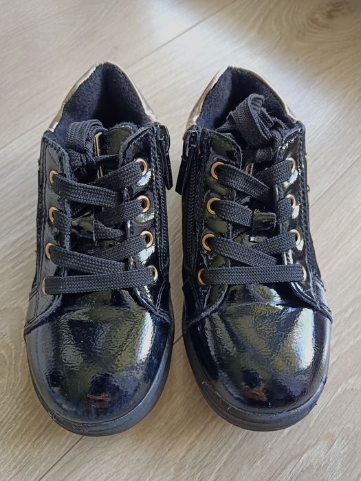 Botki trzewiki dziewczęce czarne lakierowane 26