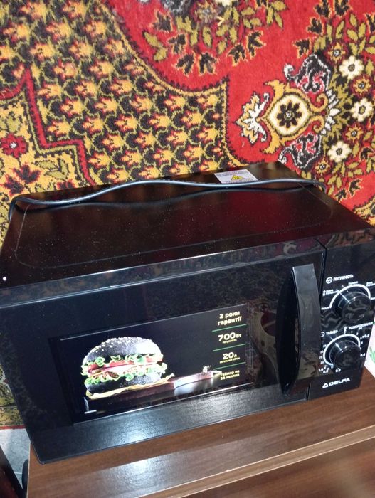 Продам дві мікрохвильовки. По 1000 та 1200 грн
