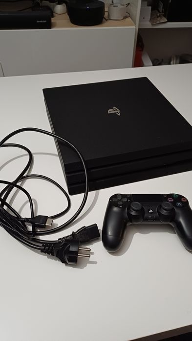 Playstation 4 1TB Głośny Wentylator