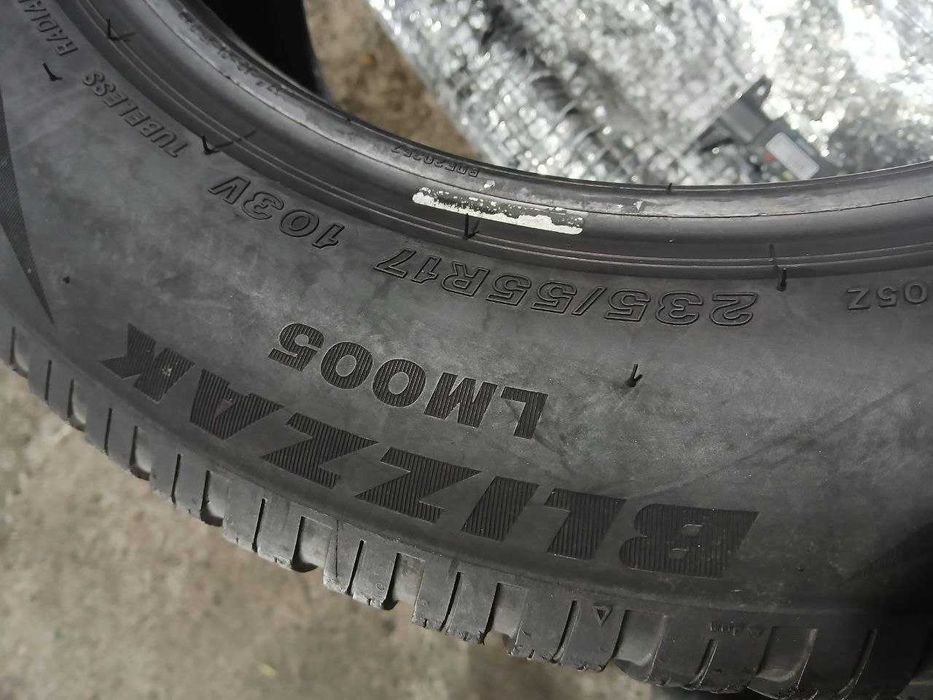Шини Bridgestone 235/55R17. 2шт. Зима 2023р. (0689)