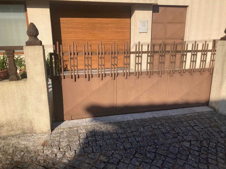 Portôes em Ferro - Castanho