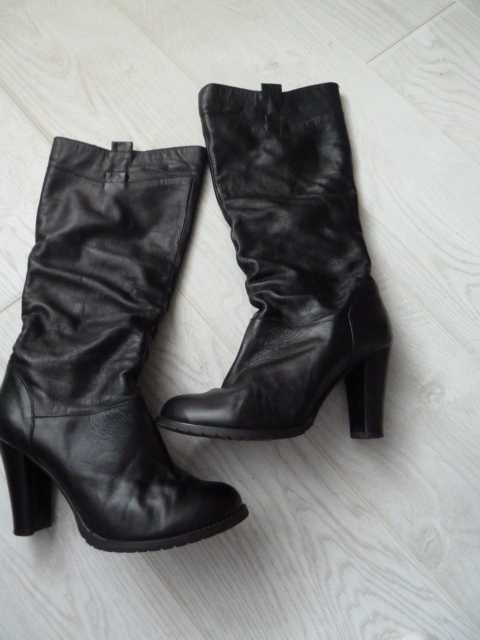 Кожаные сапоги, р 40, стелька 26 см, внутри флисовая подкладка