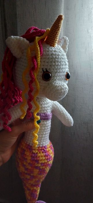Unicornio sereia boneco em crochet