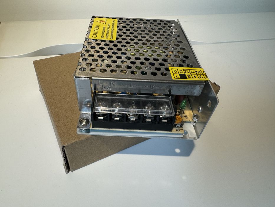 Блок живлення TR-100-12