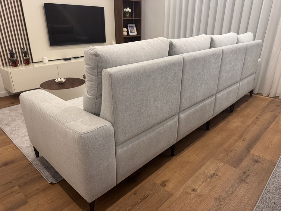 Sofa semi novo Chaise Lisbon 3 lugares + chaise (Fil)