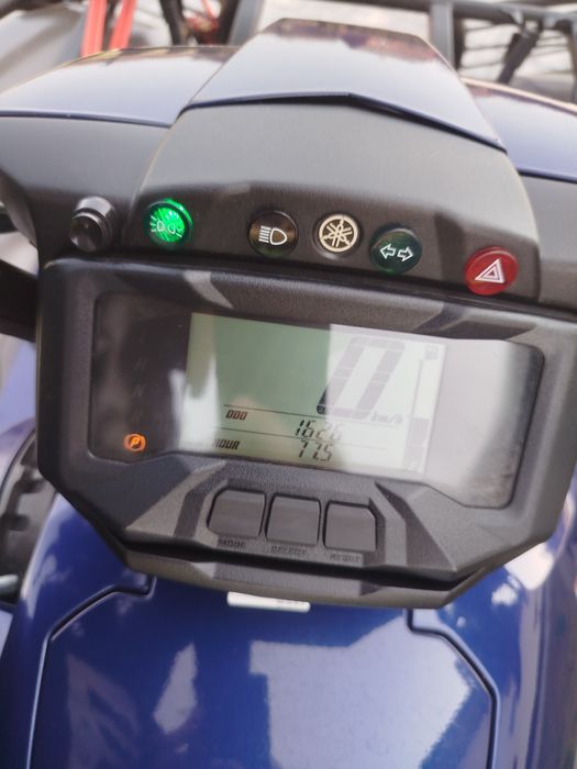 Yamaha Grizzly 700. Super stan !