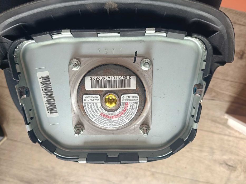 Poduszka kierowcy AIRBAG Nissan CABSTAR 35.13 z 2008roku 2,5D 130KM