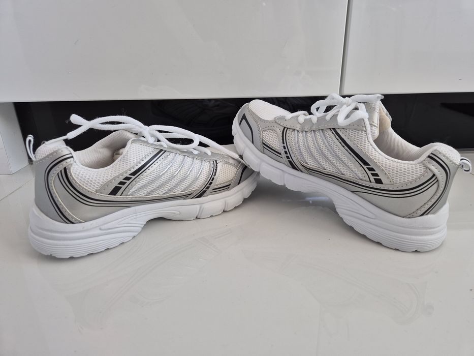 Sneakersy dziewczęce