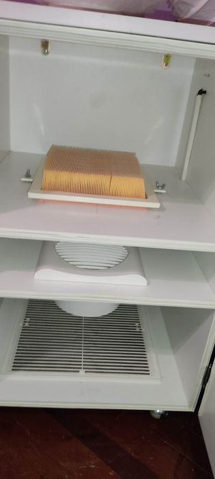 Продам професійну витяжку для педикюру/манікюру