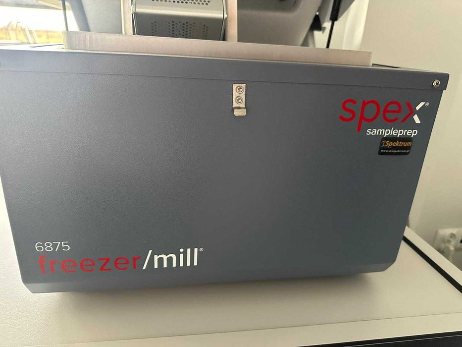Młynek kriogeniczny, model 6875, SPEX