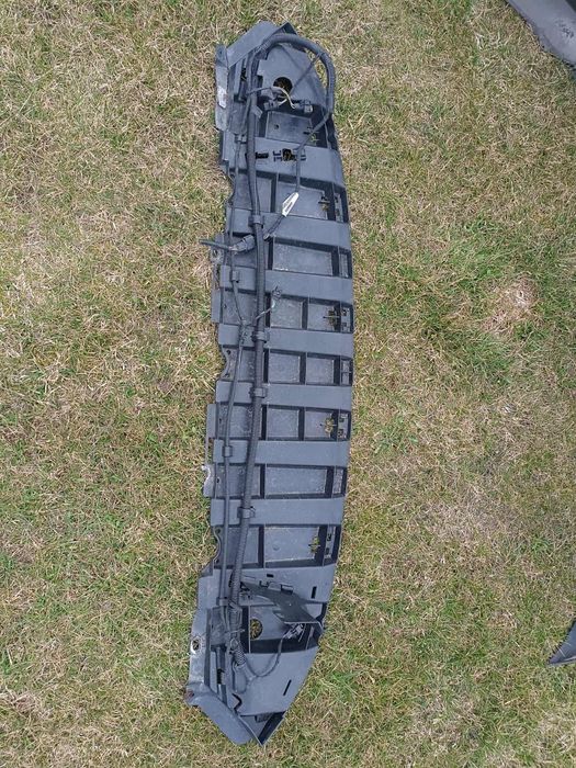 Płyta pod zderzak przedni osłona zderzaka przód Renault Laguna III '08