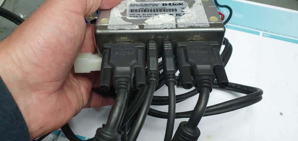 d-link dkvm-2ku kvm switch 2 port/ usb
