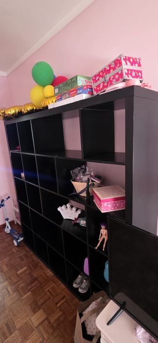 2 Estantes  para arrumacao tipo brinquedos