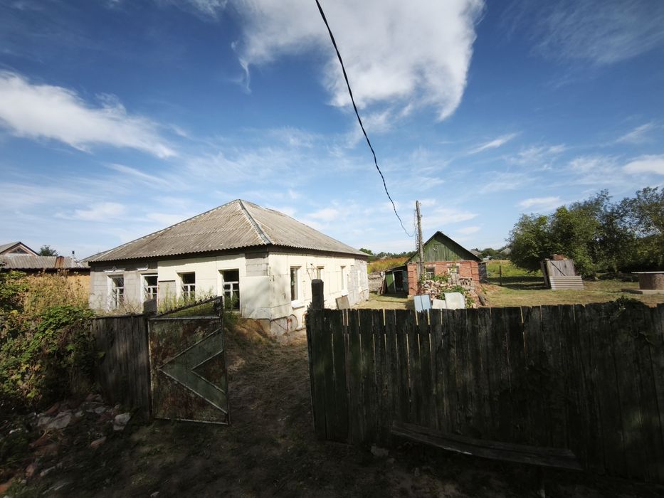 Продам дом с большим участком 34 сотки в с. Зеленый Колодец.