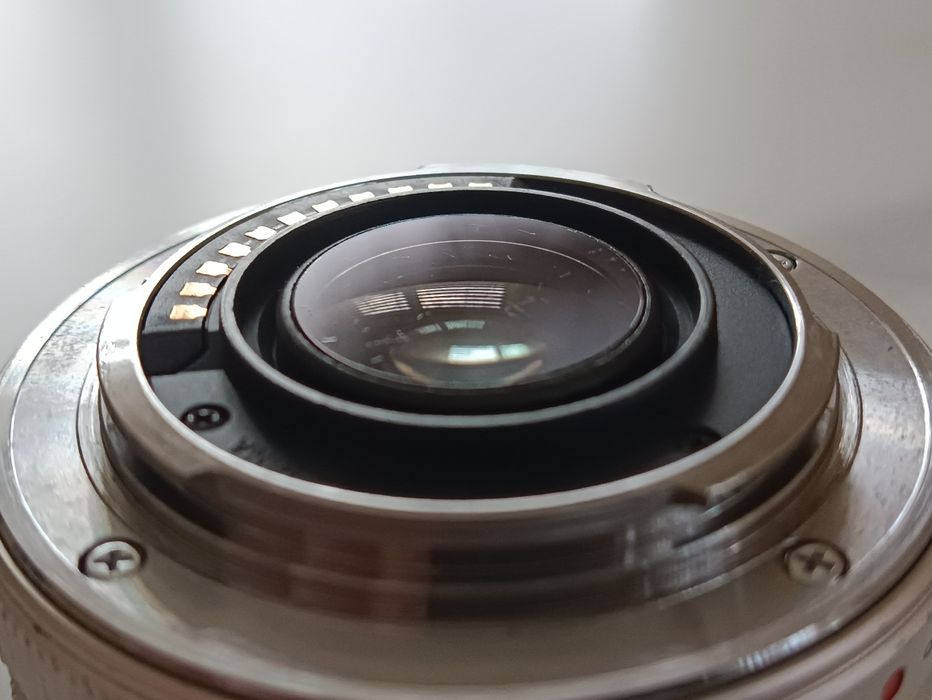 Обєктив Olympus ZUIKO DIGITAL 17mm f/1,8 
ZUIKO DIGITAL 17mm f/1,8 
ZU