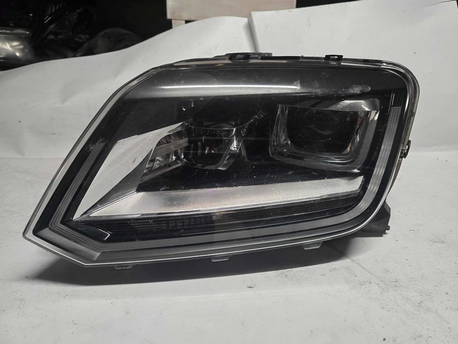 lampa przód VW Amarok lift 2H3 xenon led