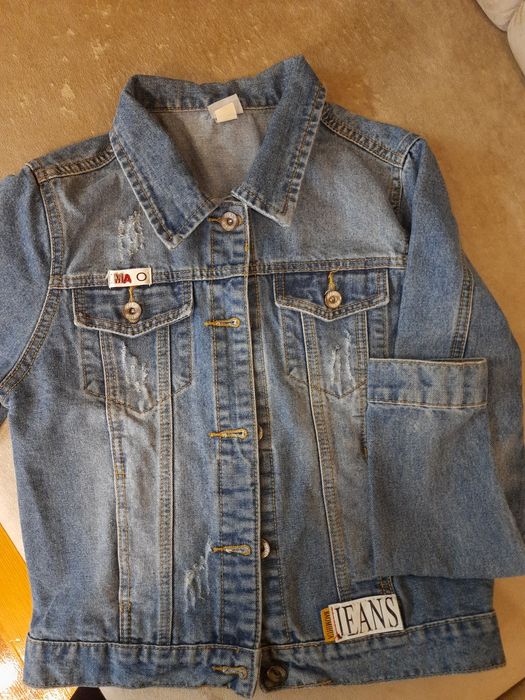 Джинсова куртка для дівчинки
