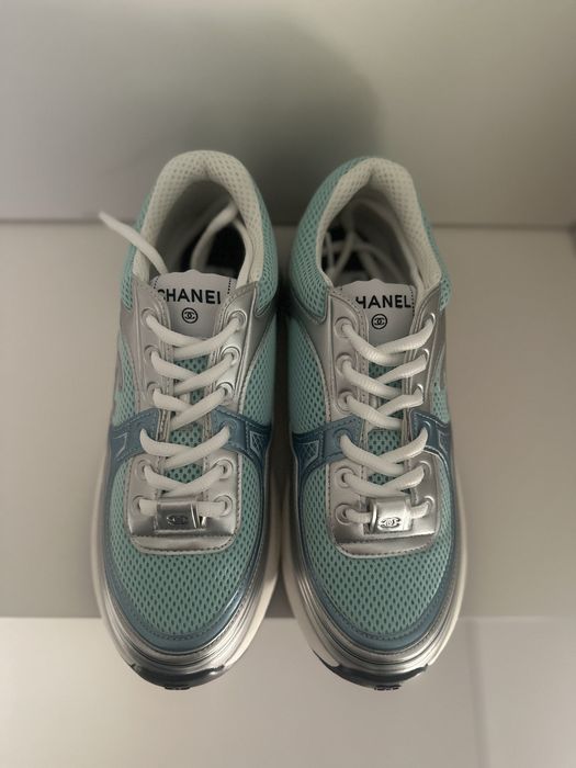 Chanel cc runner64409132232450124