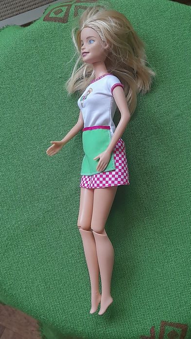кукла Барби из игрового набора "Барби Пицц