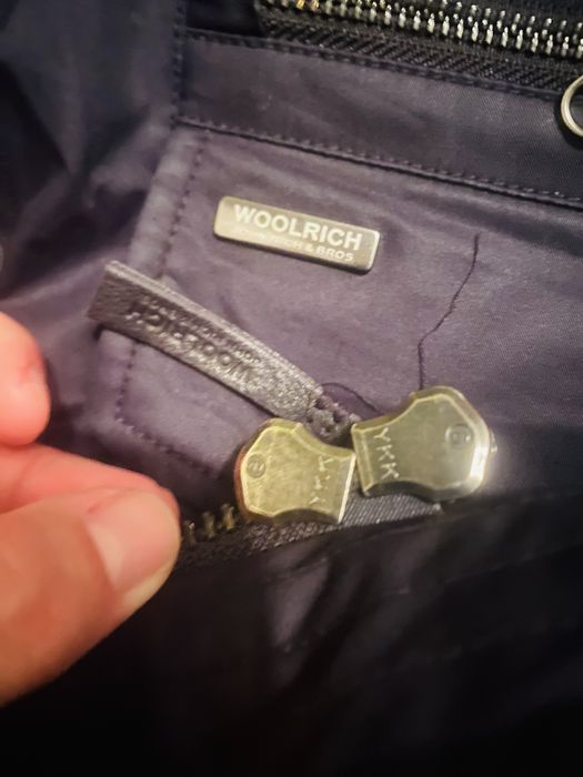 Жилетка безрукпвка пуховик Woolrich