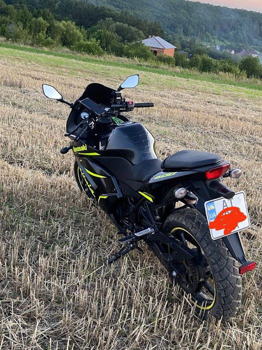 KAWASAKI ніндзя 250