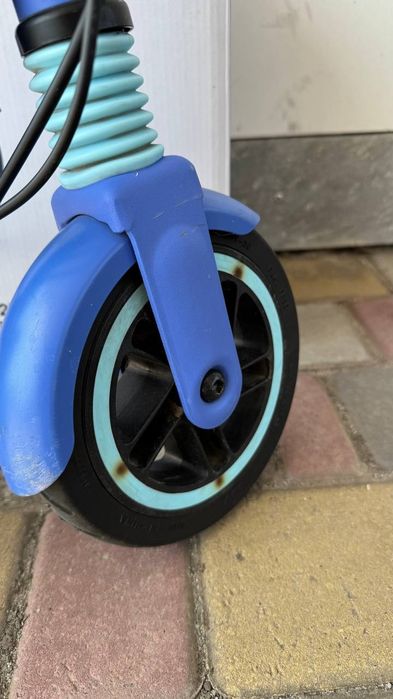 Ninebot by Segway E8 Дитячий електросамокат