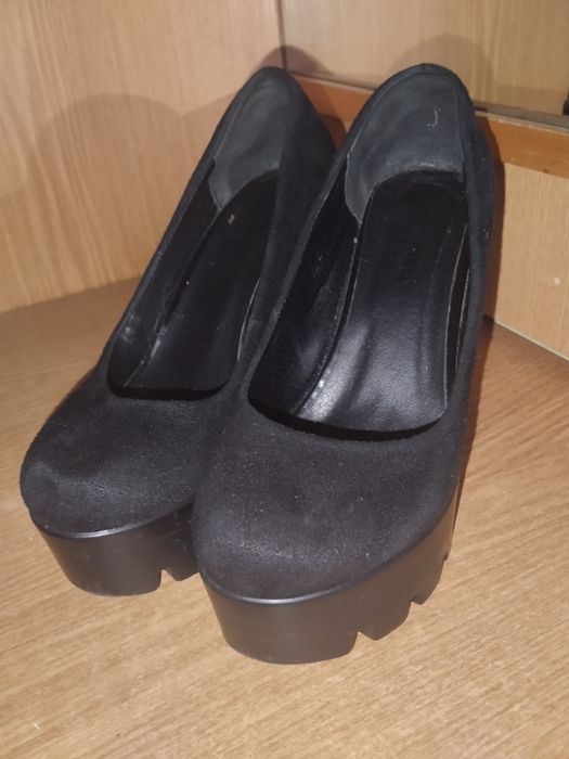 Замшевые туфли 36 размер